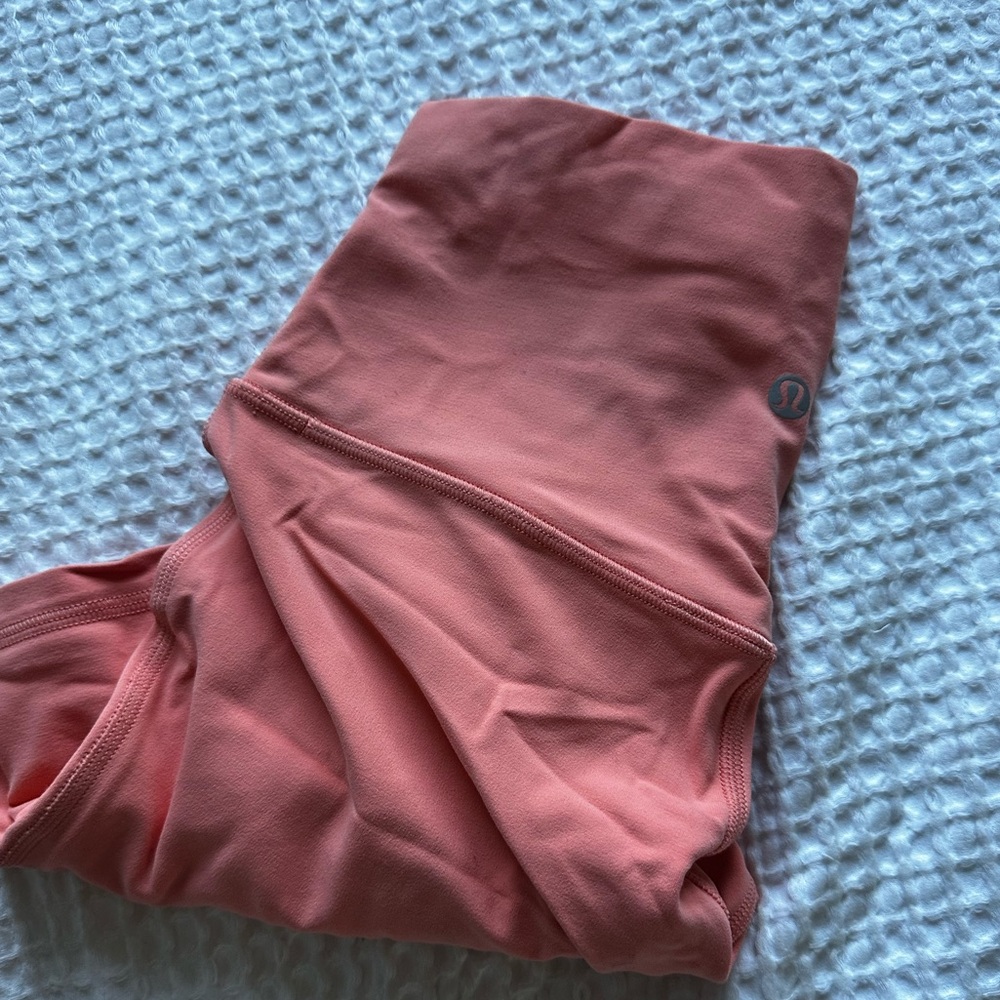 Align Shorts Size 4
